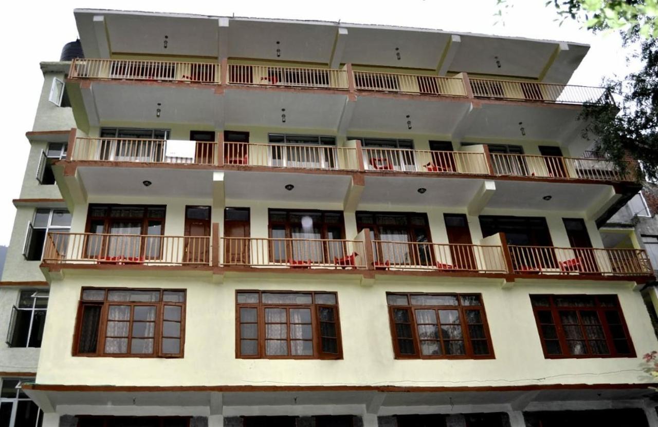 Dormico'S Hotel Snowbird Manāli Exterior foto