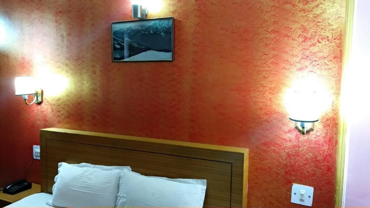 Dormico'S Hotel Snowbird Manāli Exterior foto